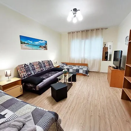 за гости, ж.к. зорница , бл.9 Apartamento *