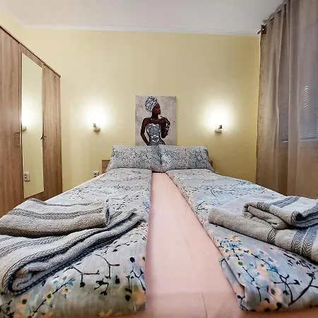 за гости, ж.к. зорница , бл.9 Apartamento Burgas