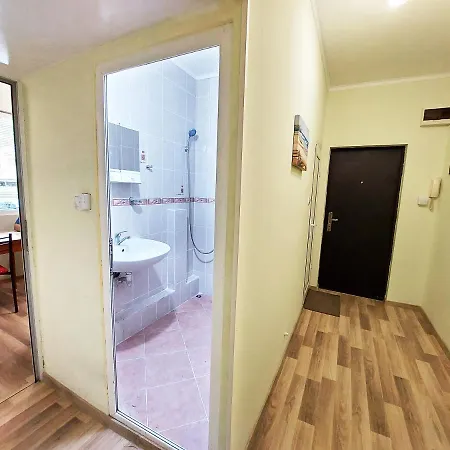 за гости, ж.к. зорница , бл.9 Apartamento *