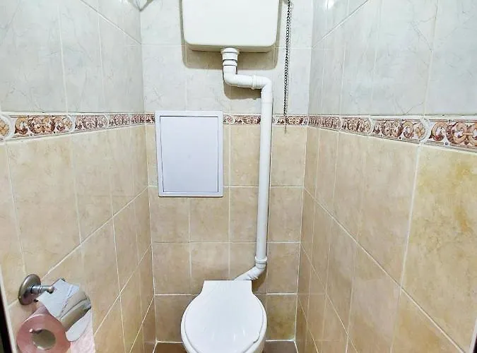 за гости, ж.к. зорница , бл.9 * Burgaz